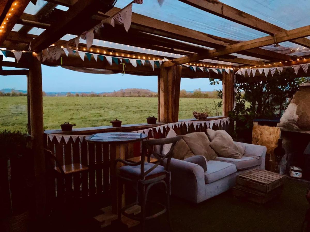The Retreat Hotel Hornblotton Bagian luar foto