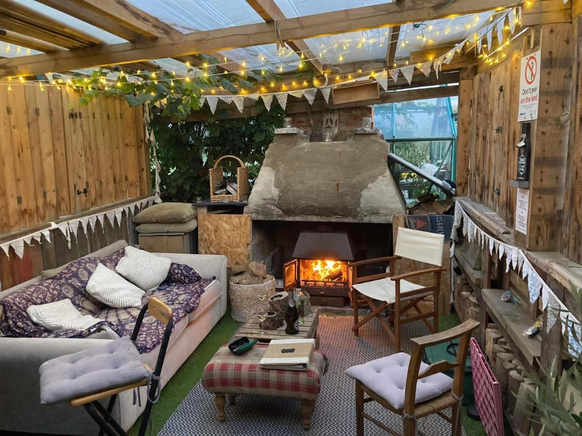 The Retreat Hotel Hornblotton Bagian luar foto