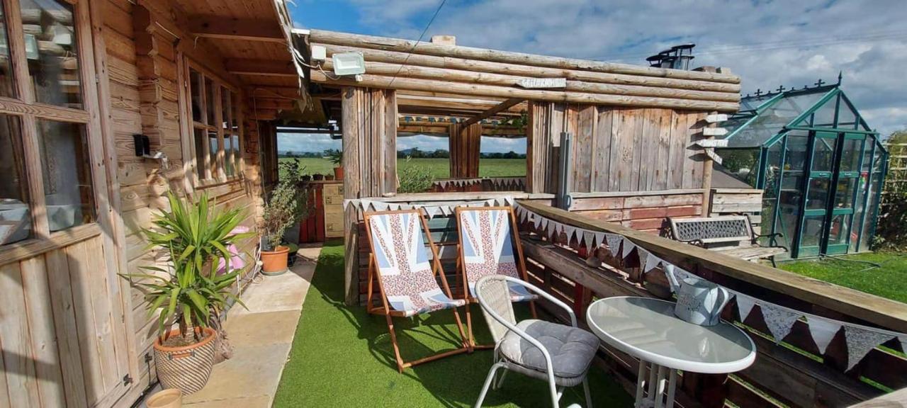 The Retreat Hotel Hornblotton Bagian luar foto